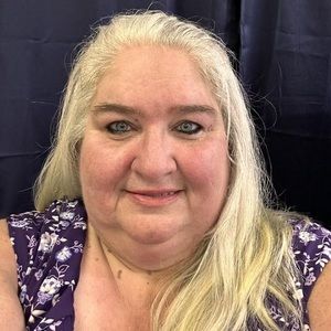 Meet your Posher, Pamela